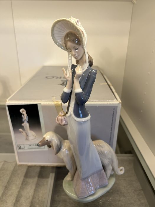 Lladró “De paseo con el perro - 1537” Com caixa