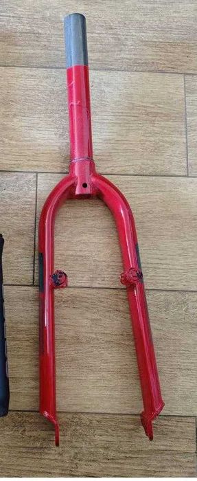 велозапчастини до 20", 26",  та універсальні