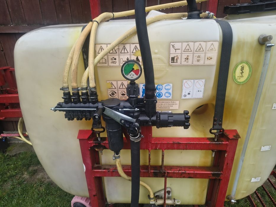 Opryskiwacz Pilmet 400l  12m