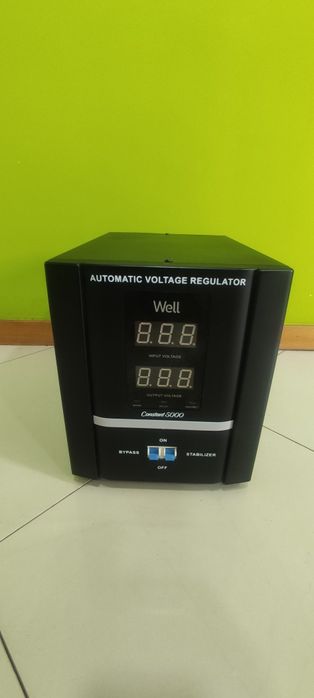 Estabilizador de Tensão Constante Automático de 5000VA com Servomotor - WELL