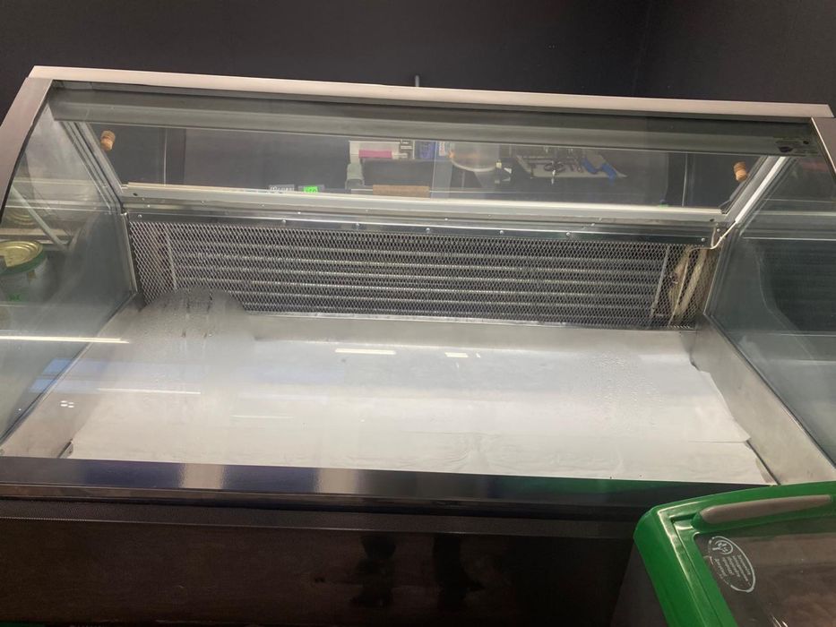 Вітрина морозильна
