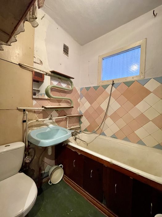 Продаю 1-кімнатну квартиру, ЮТЗ, Театральна / О. Кошового. Ц5