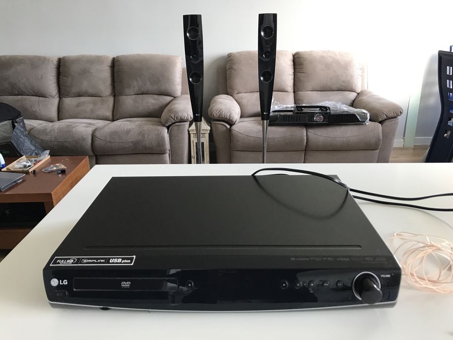 Conjunto DVD c/ sistema de som completo LG (3 colunas)