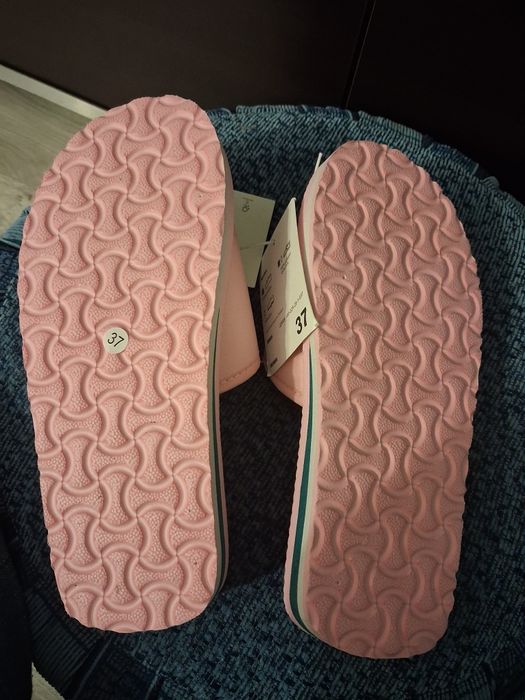 Klapki Kubota rozmiar 38 nowe