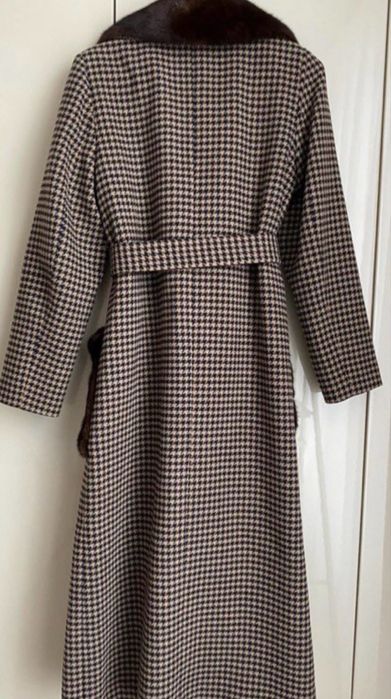 Шикарне пальто з вовни і натурального хутра