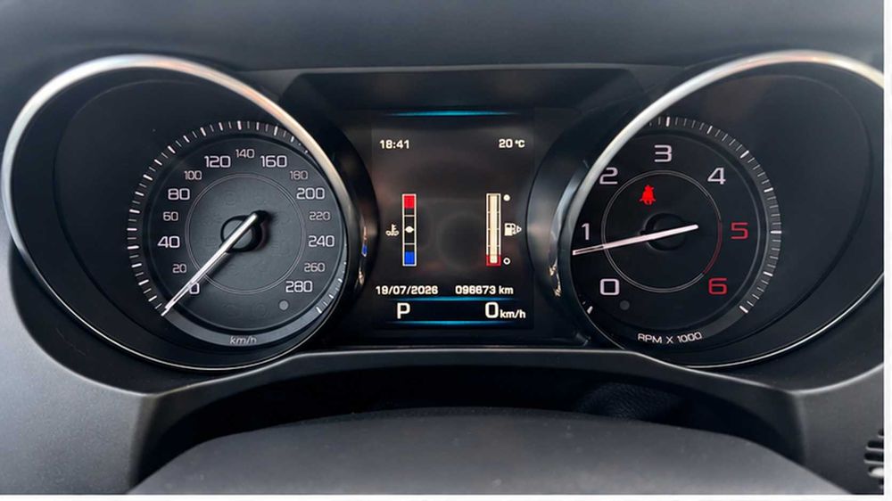 Jaguar XE — fotografia 7