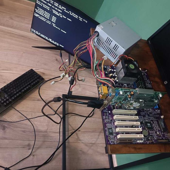 Zestawy AMD pod socket A, Geforce 4Ti 128mb AGPx8 Leadtek WinFast