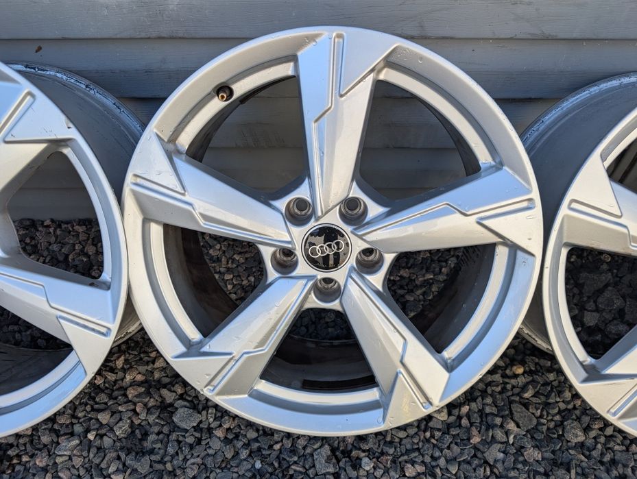 Оригінальні титанові диски Audi 5*112 R18 5/112 18 Volkswagen ET 39