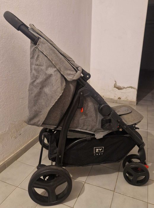 Carrinho de bebé com ovo, Zippy