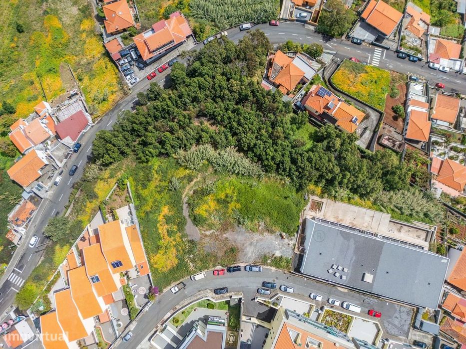 Excellent Building Plot – 3,210 m² – Santo António