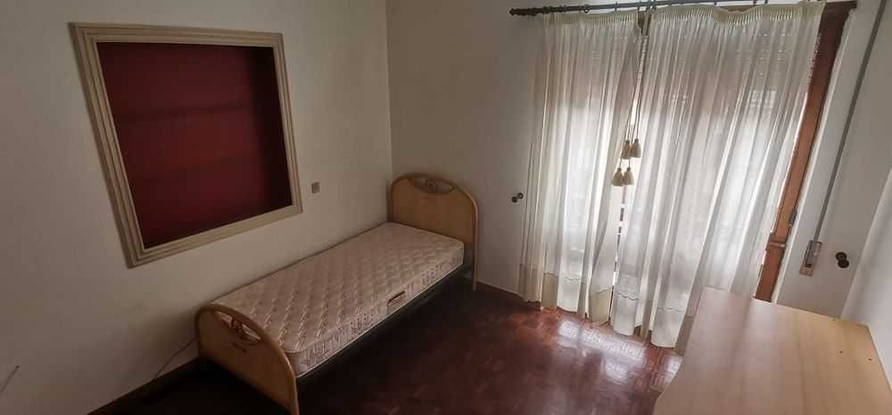 Quarto para estudante nos Olivais, Coimbra