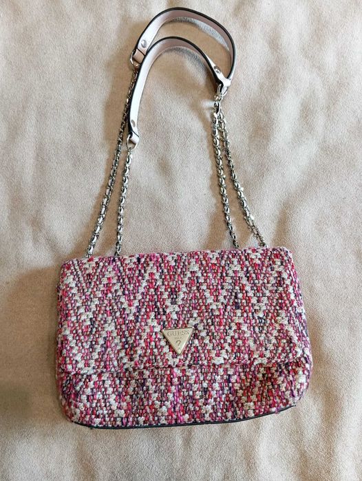 Сумка через плече Guess, модель Cessily
