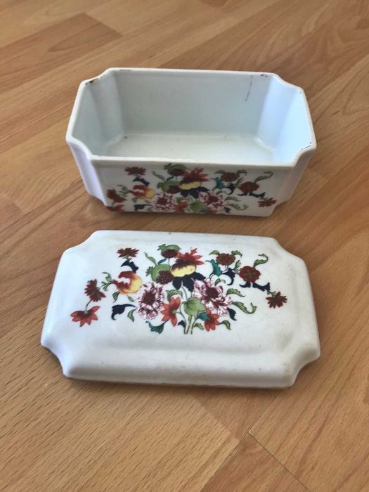 Peças decorativas guarda joias porcelana antigas vintage