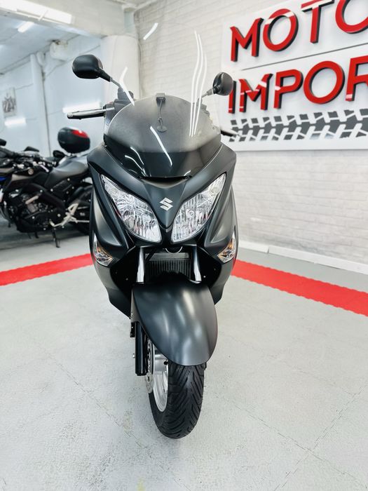 скутер Suzuki Burgman 200 в оригіналі тільки з Японії є доставка