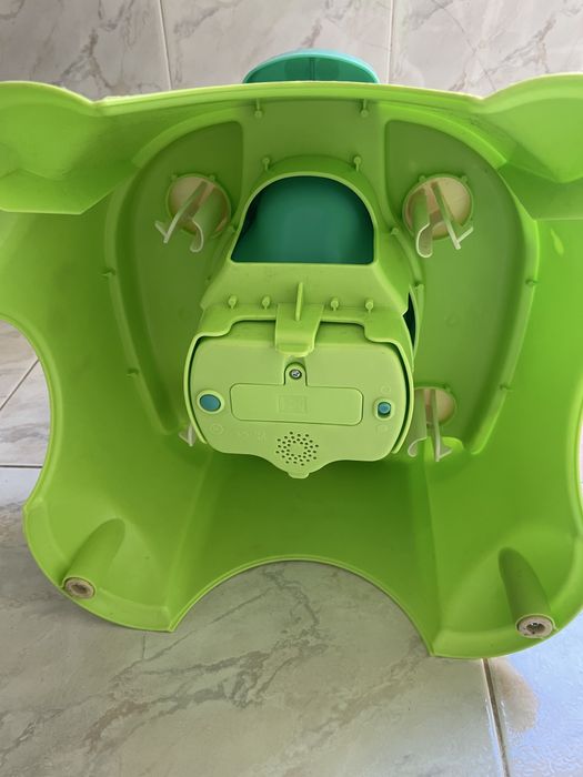 Pitó - bacio para criança com música Fisher-Price