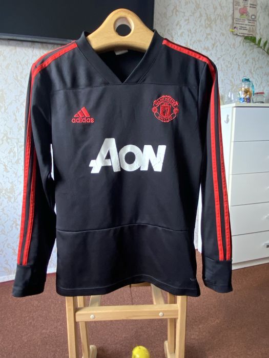 Речі на підлітка.