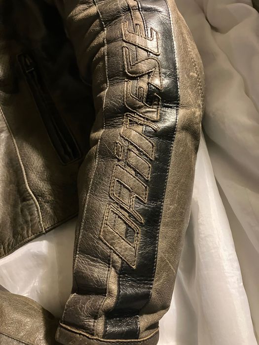 Casaco de mota em pele da Dainese em excelente estado