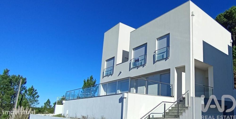 Casa / Villa T4 em Antuzede e Vil de Matos de 388,00 m2