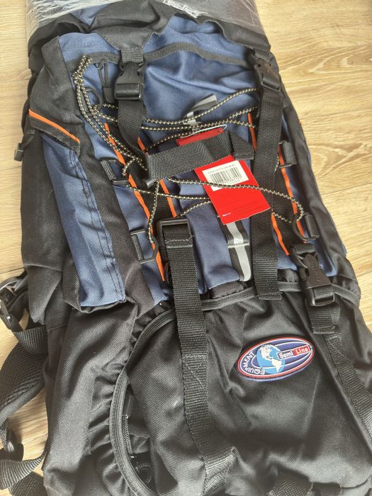 Nowy plecak turystyczny 70L semi line 3671