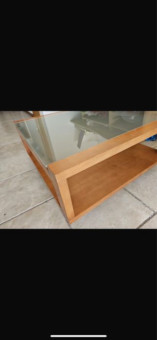 Mesa de centro em cerejeira como nova com