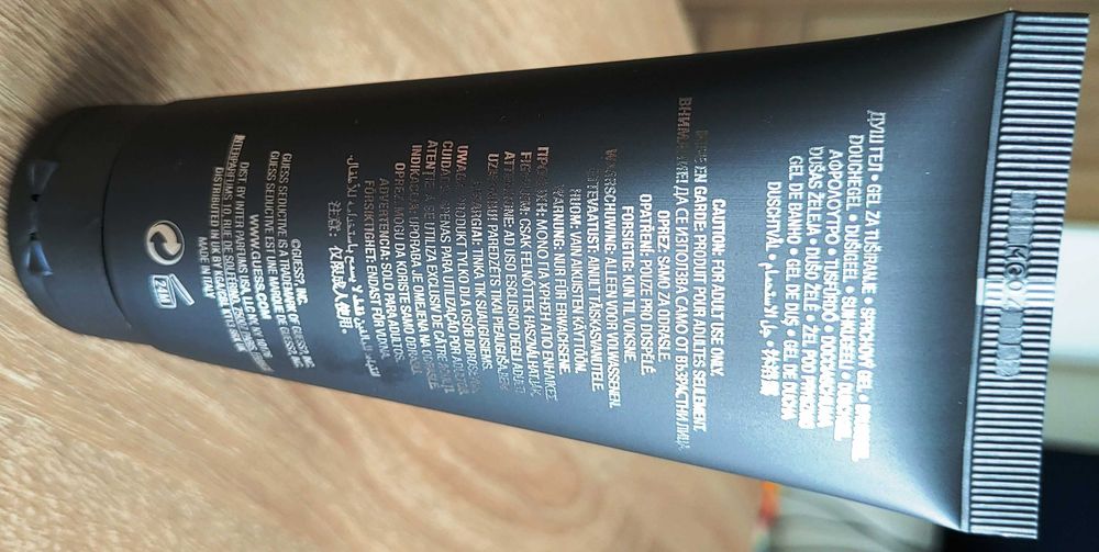 Nowy żel pod prysznic Guess Seductive Homme 3.4 FL. OZ. 100 ml