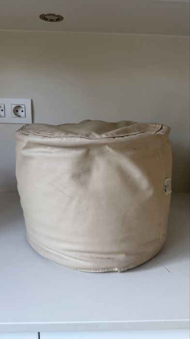 Puff/pufe/pouf pequeno/médio em pele sintética