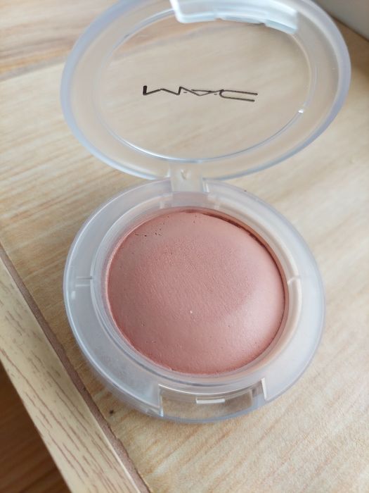 Róż do policzków Mac Glow Play blush