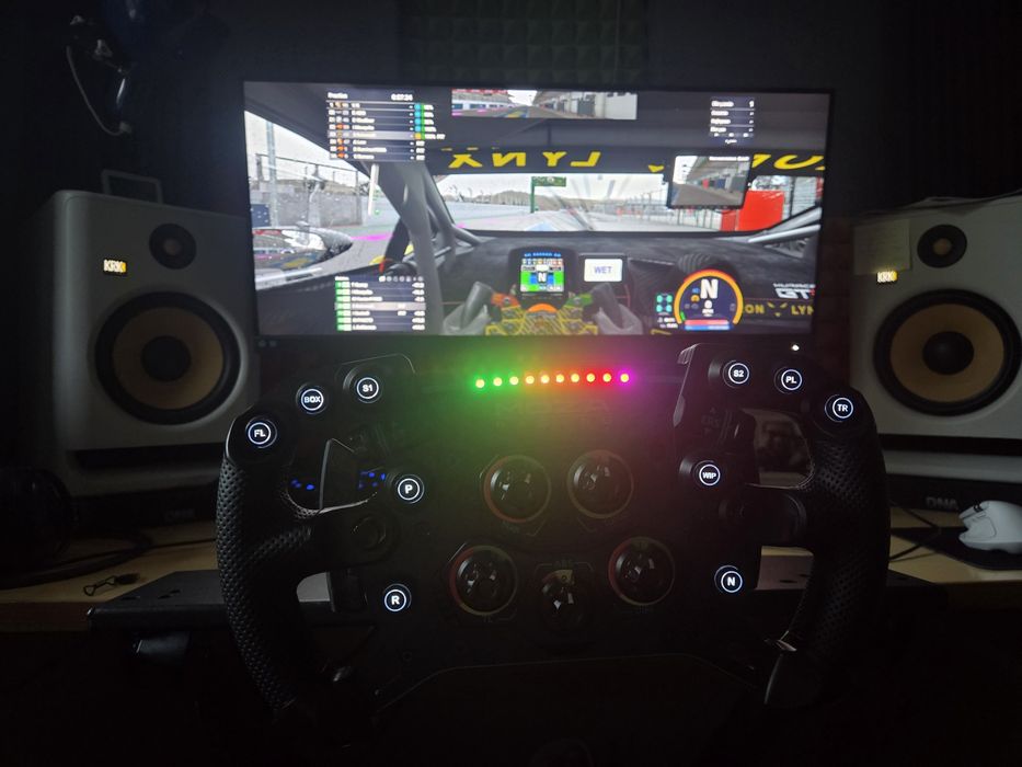 Manipulatory, pedały Moza SRP lite, statyw, stojak Nexl Level Racing