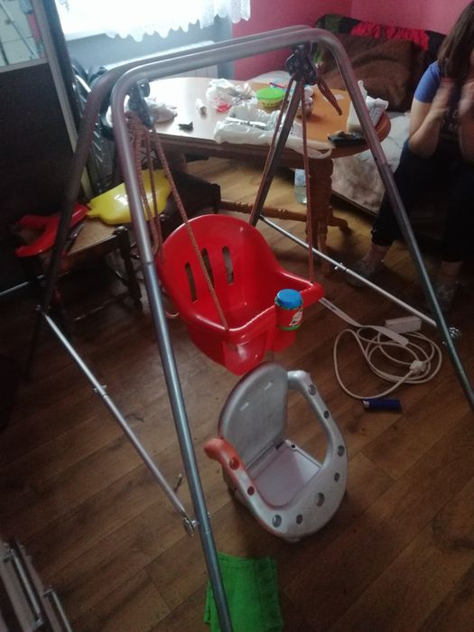 Huśtawka na stelażu