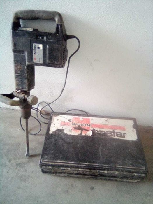 Alugo materiais de construção civil na zona do Algarve