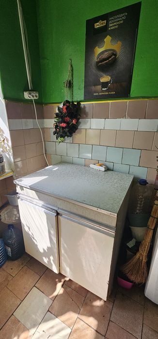 Оренда кімнати в гуртожитку Клініка