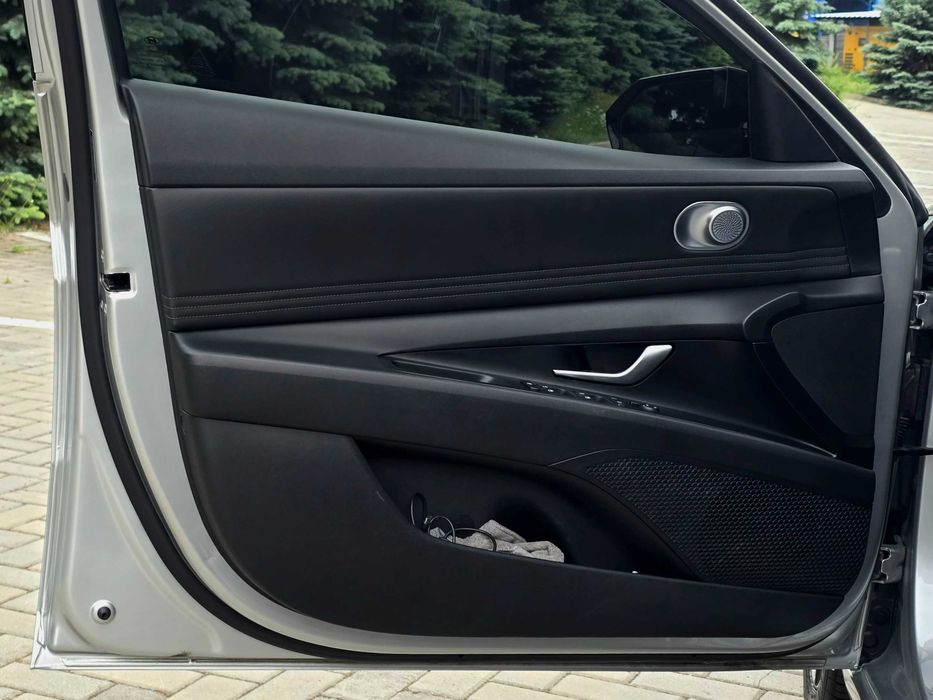 Hyundai Elantra 2020г.в. 2.0 автомат, бензин
