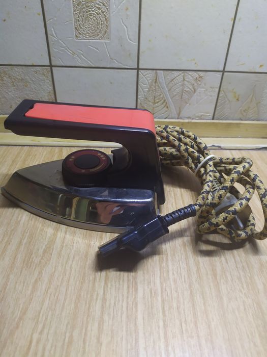 Утюг дорожный раскладной
