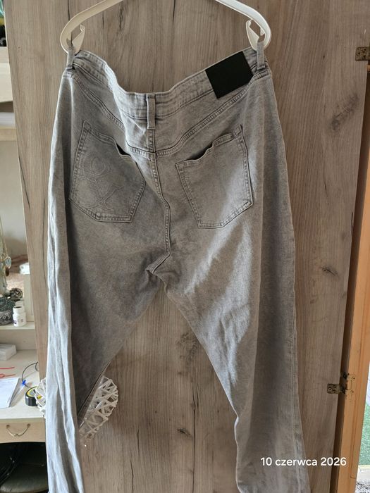 Spodnie jeansowe 46-50