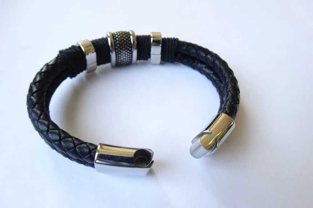 Bransoletka czarna na nadgarstek skórzana