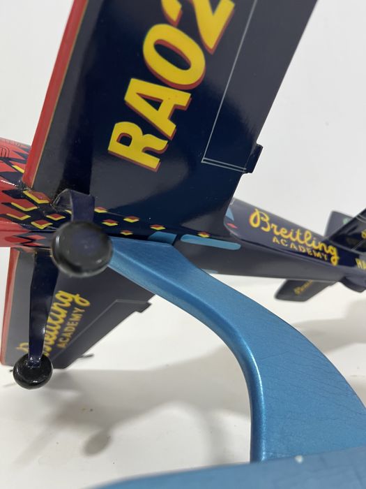 Avião bibliot promocional