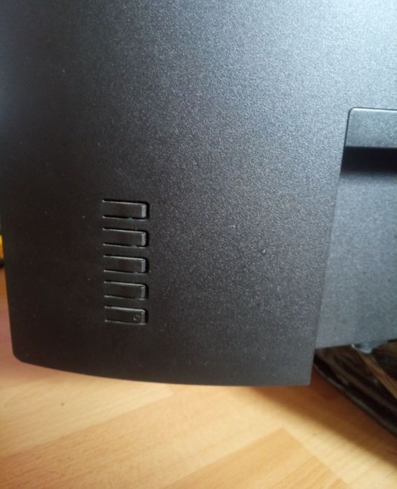 Monitor  HP X32c 32" Curved 165Hz – uszkodzona matryca