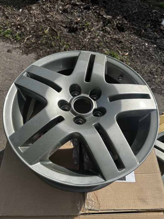 Диски r15 golf,octavia 5x100