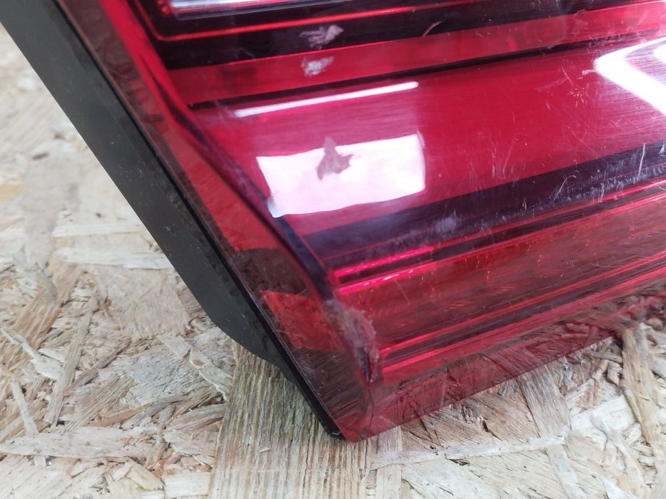 BMW 1 F40 2019- Фонарь задний левый в крышку багажника 6321-7450651