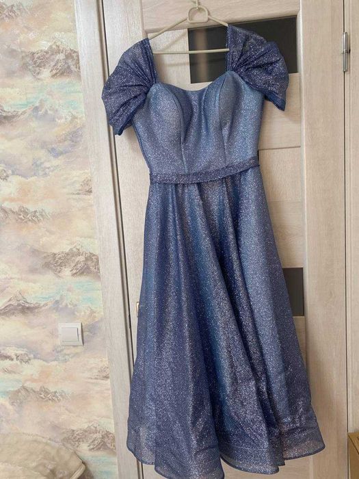 Сукня на випускний