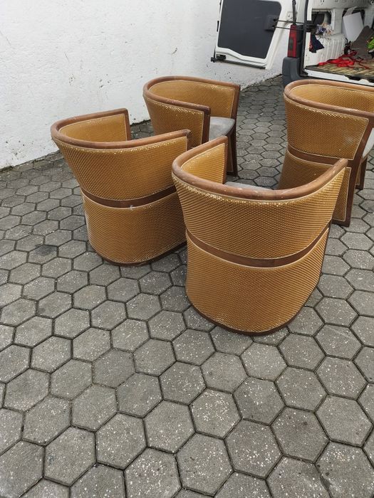 Cadeirões em palhinha