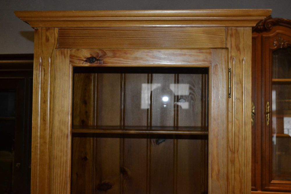 witryna stylowa . sosna .antisol