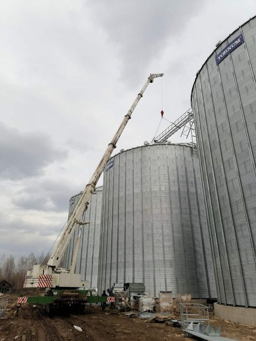 Послуги автокранів 40-220т