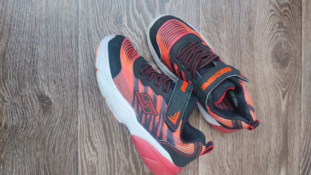 кросівки для хлопчика sketchers 29