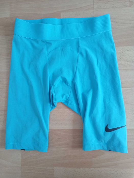 Nike Pro Strike spodenki treningowe niebieskie r. S