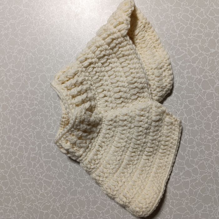 Шарф хомут дитячий  на крючках 2-3 роки