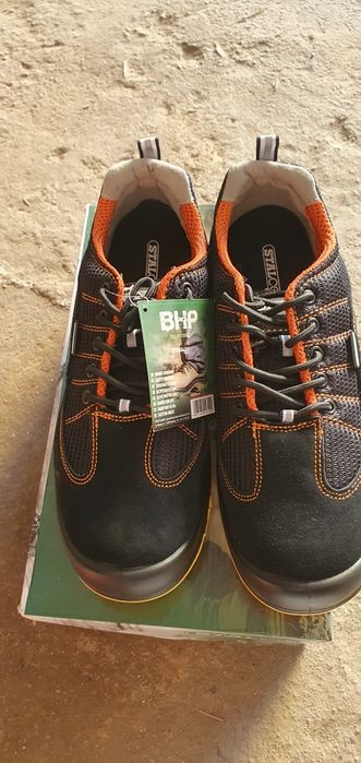 Buty robocze firmy Stalco.