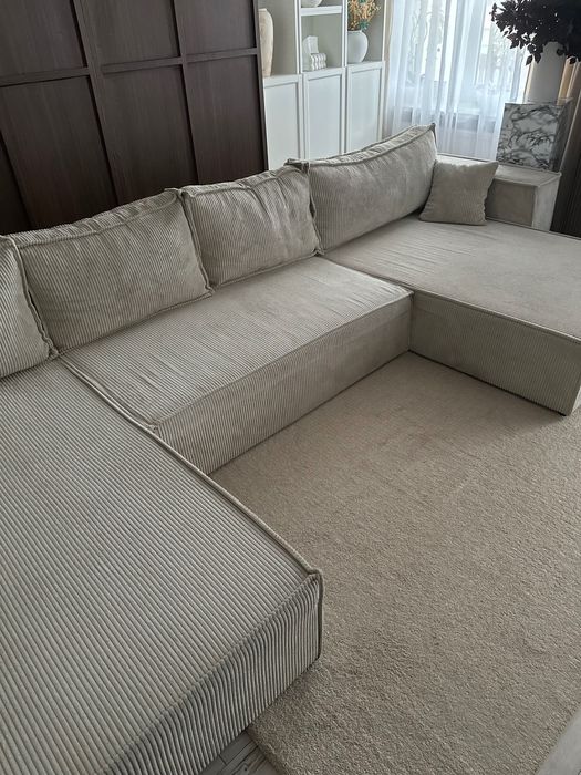 Narożnik U w beżowym sztruksie