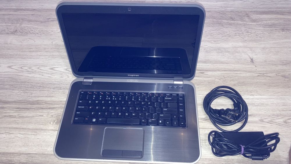 Laptop Dell Inspiron 5520