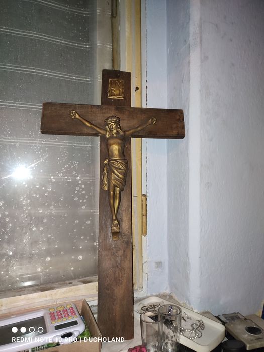Duży (60cm) krzyż z Jezusem z mosiądzu